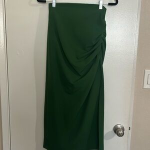 Women’s 2 piece top and skirt